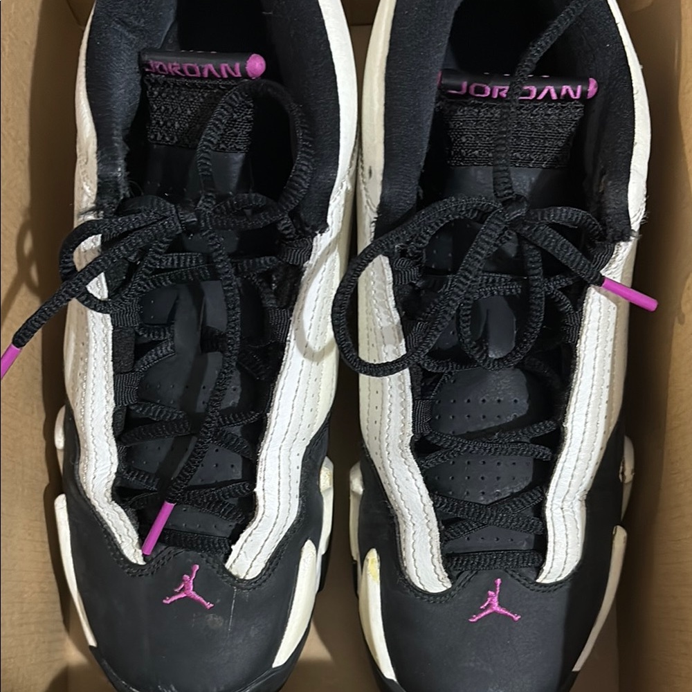 Jordan 14 Retro Sneakers